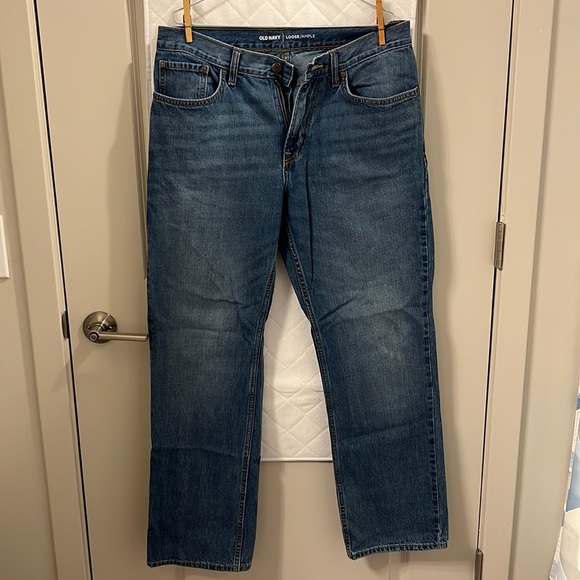 Old Navy loose fit jeans; 34x32 - Picture 1 of 4